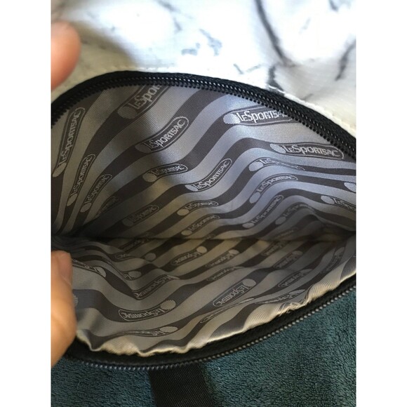 LeSportsac Jasper Crossbody white marble print oilcloths - Picture 9 of 10